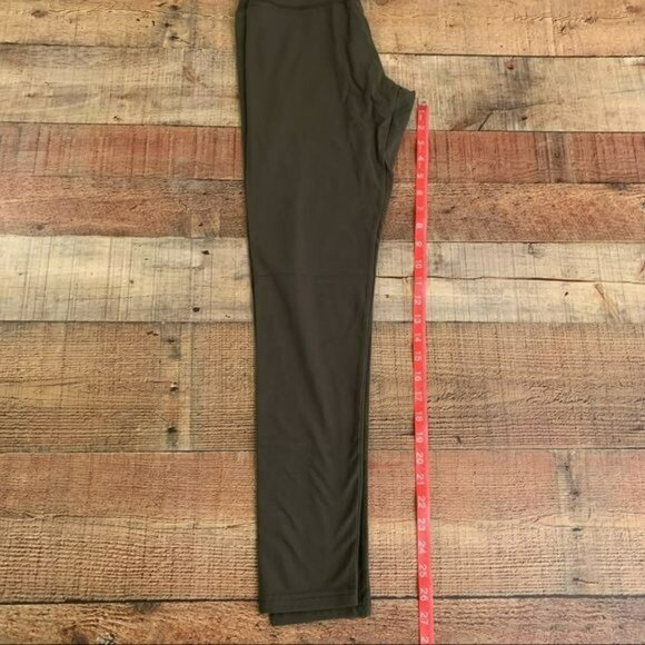 NWT Aerie OFFLINE Leggings - Size M | High Rise | Olive Green - Picture 9 of 9